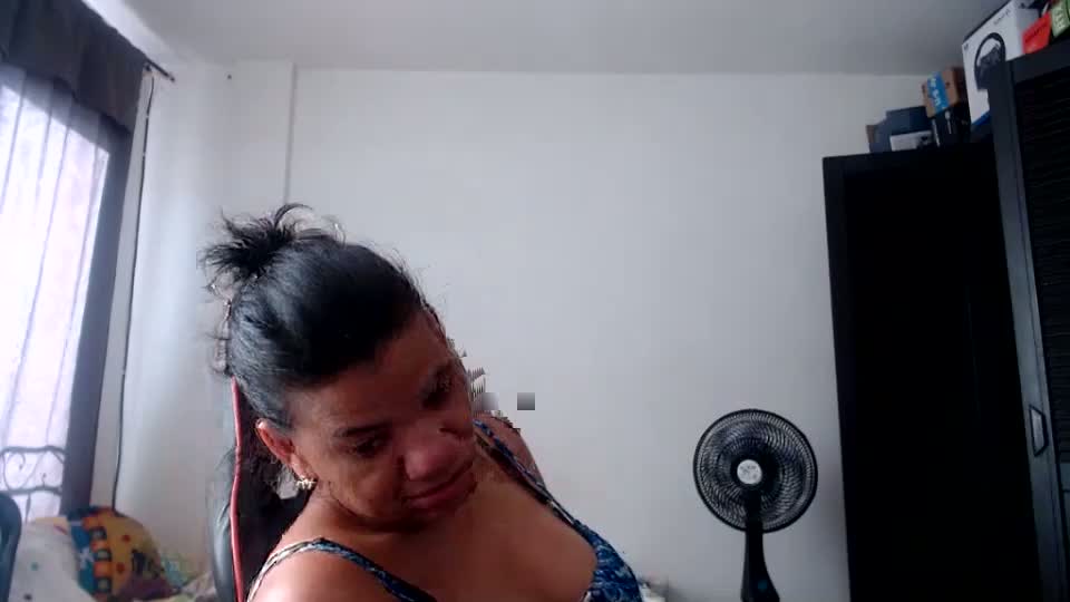 ariannaloovel Webcam Chat August 24, 2026