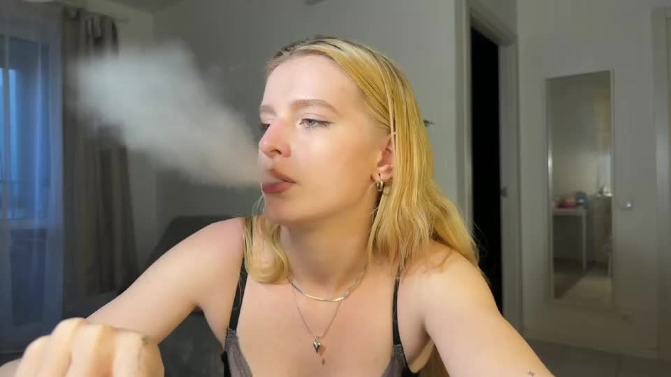 nura_foxx Webcam Chat August 24, 2026