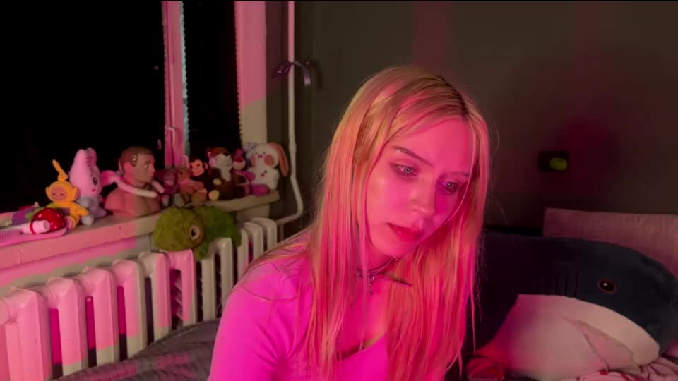 sexy_cute18 Webcam Chat August 24, 2026