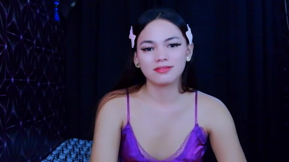 urhot_maxine Webcam Chat August 24, 2026