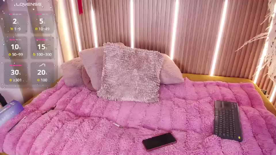miaginger_ Webcam Chat August 24, 2026