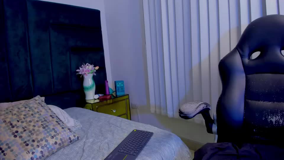 _alicewonderland Webcam Chat August 24, 2026