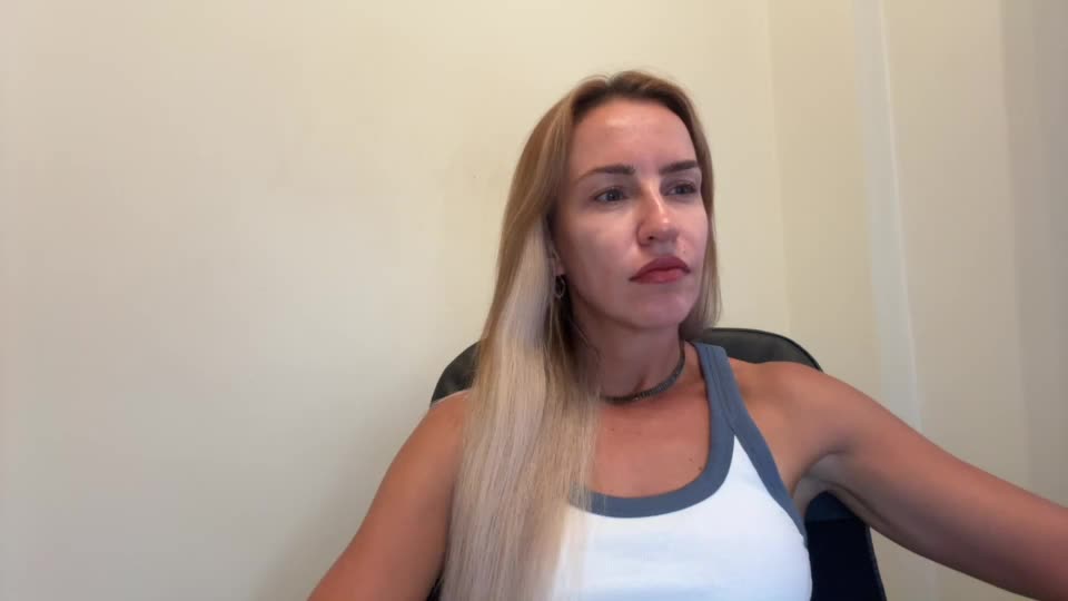 nyxelia_ Webcam Chat August 24, 2026