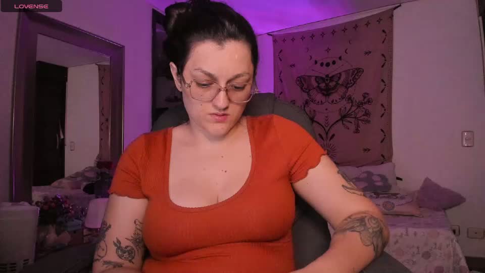 _peach__ Webcam Chat August 24, 2026