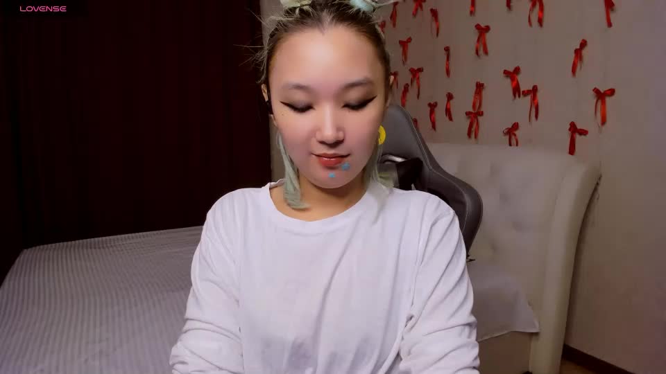 milla_waves Webcam Chat August 24, 2026