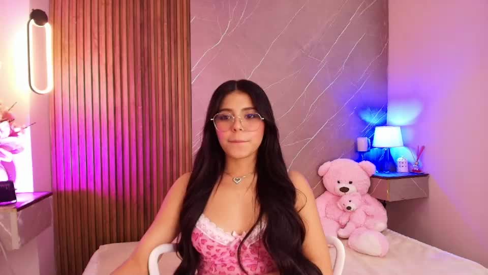 ariana_jhonson11 Webcam Chat August 25, 2026