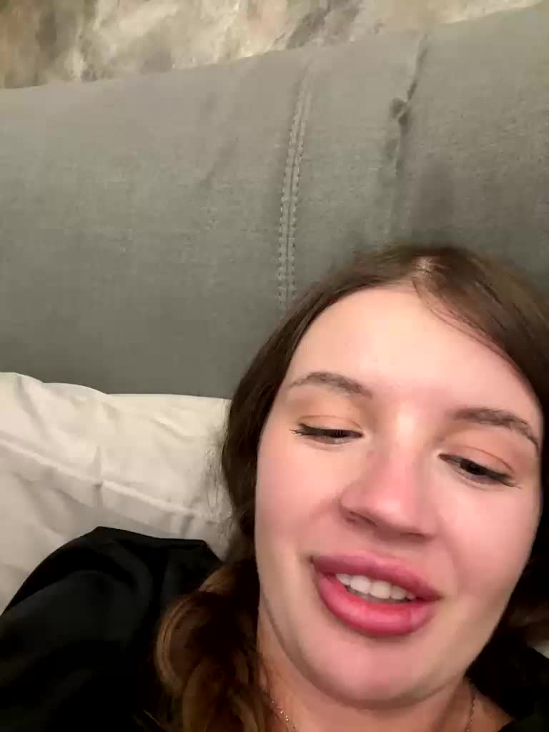 Rosalinelov Webcam Chat August 25, 2026