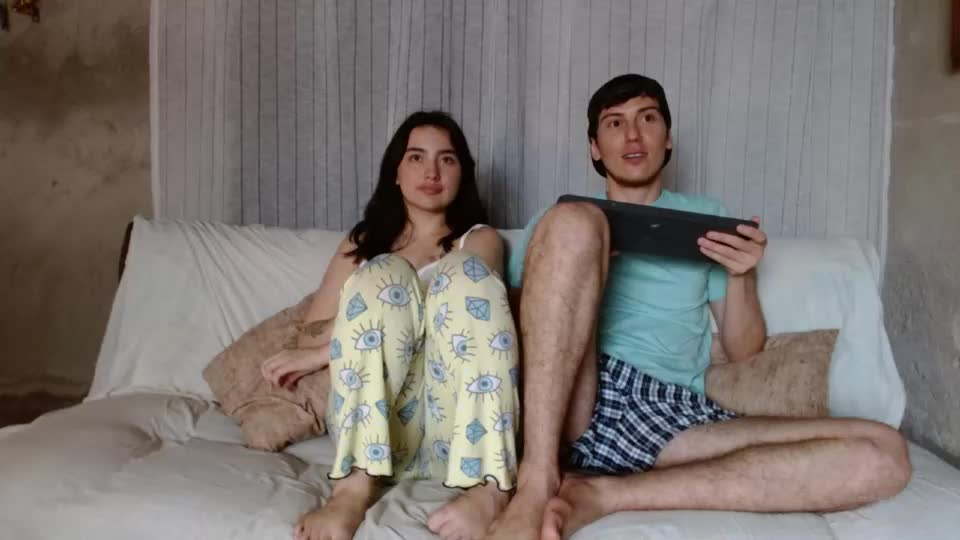 damian_n_maya Webcam Chat August 25, 2026