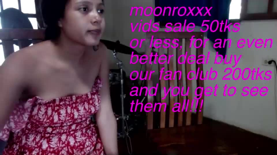 moonroxxx Webcam Chat August 25, 2026