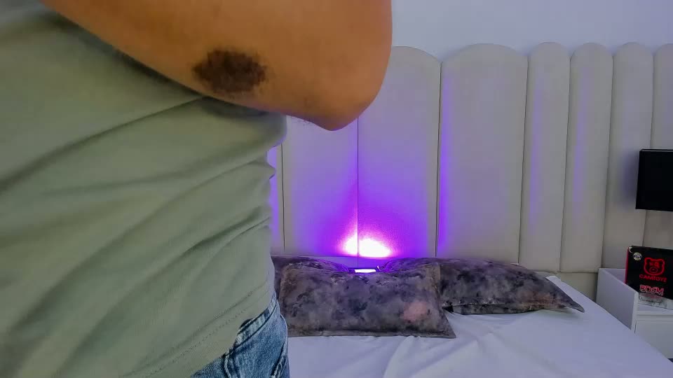 lushian_luna Webcam Chat August 25, 2026