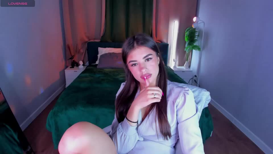 alisha_blakee Webcam Chat August 25, 2026