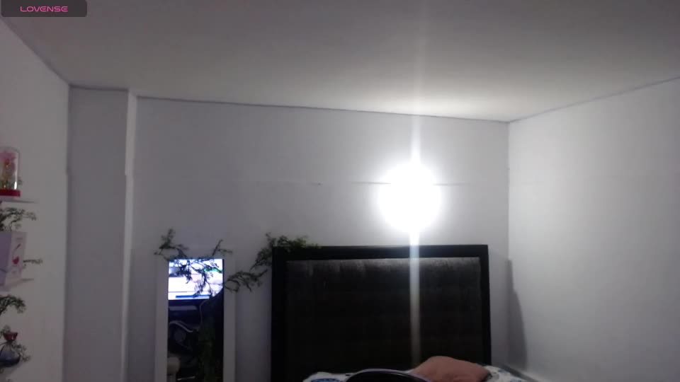 ari_2dcouple Webcam Chat August 25, 2026