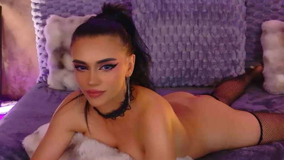 amynaxx Webcam Chat August 25, 2026