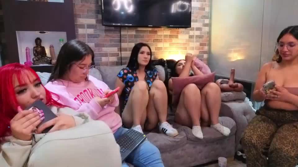 nicky_as Webcam Chat August 25, 2026