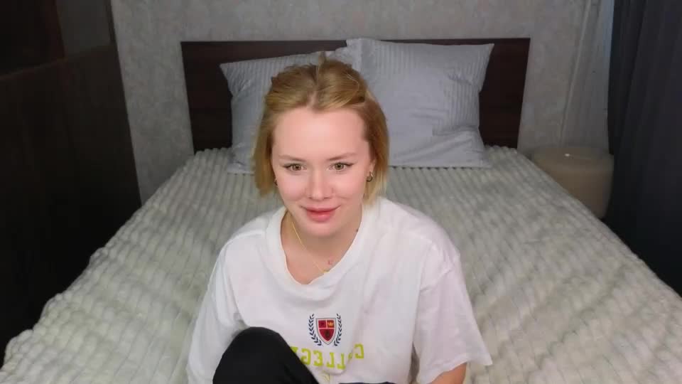 white_melisa Webcam Chat August 25, 2026