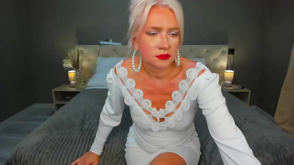 ann_curt Webcam Chat August 26, 2026