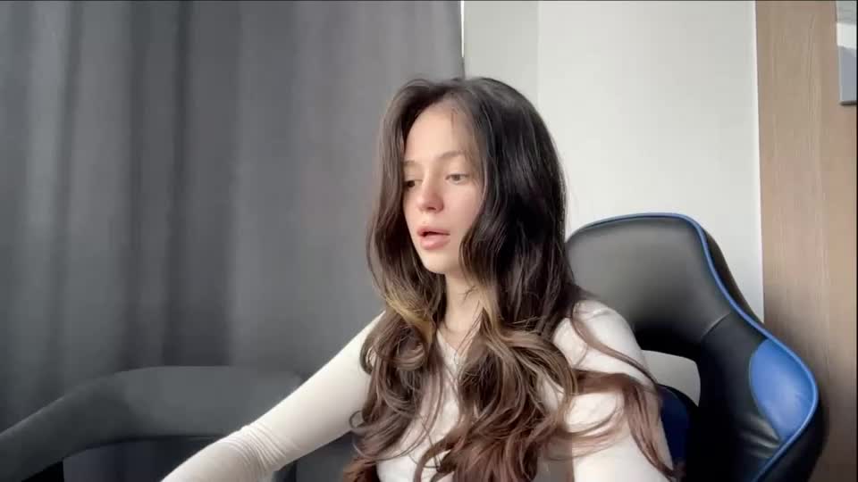 muzamiya Webcam Chat August 26, 2026