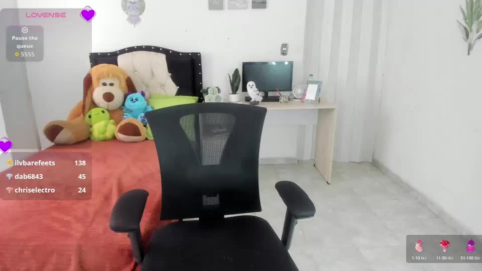 lauu7 Webcam Chat August 26, 2026