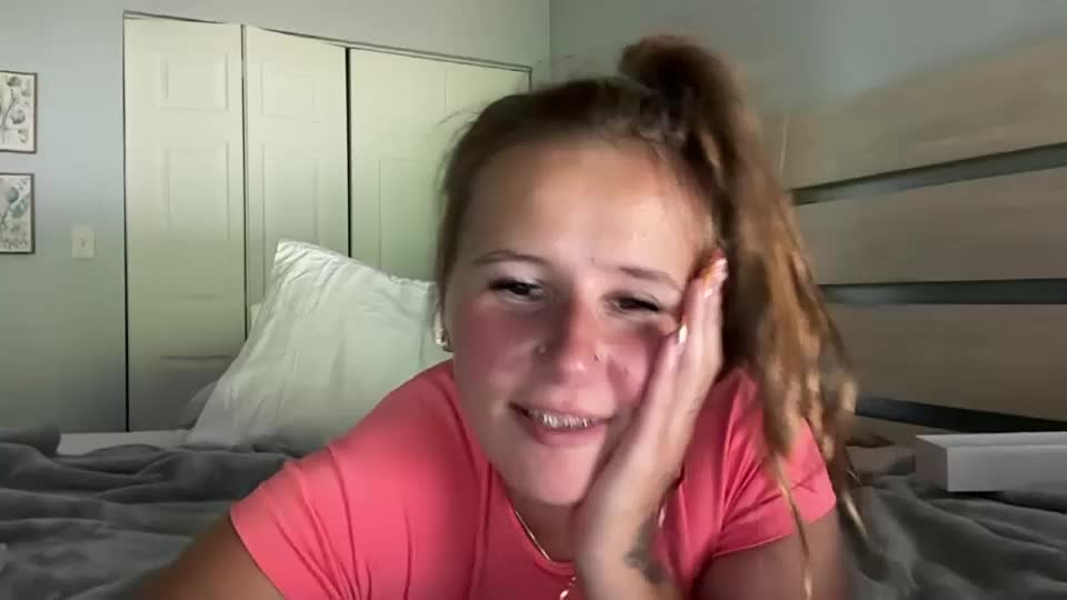 renimoonxo Webcam Chat August 26, 2026