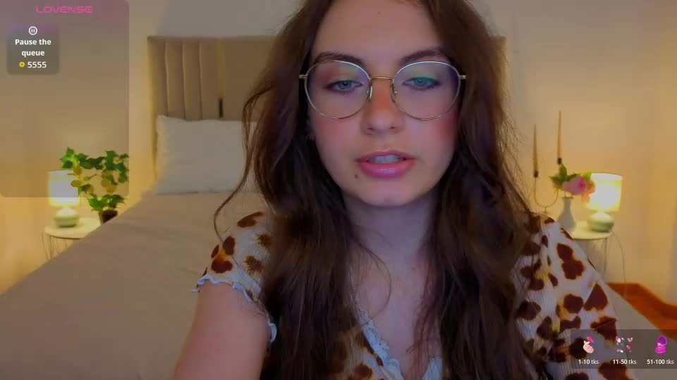bellavibee Webcam Chat August 26, 2026