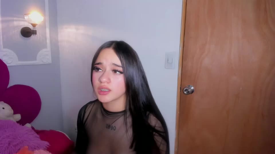 raven_loove Webcam Chat August 26, 2026