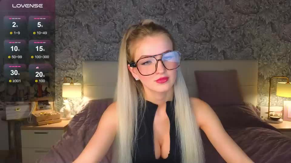 emilydancee Webcam Chat August 26, 2026