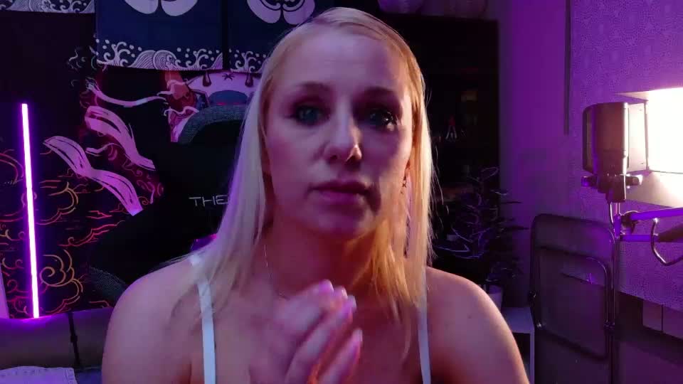 alexiawonder Webcam Chat August 26, 2026