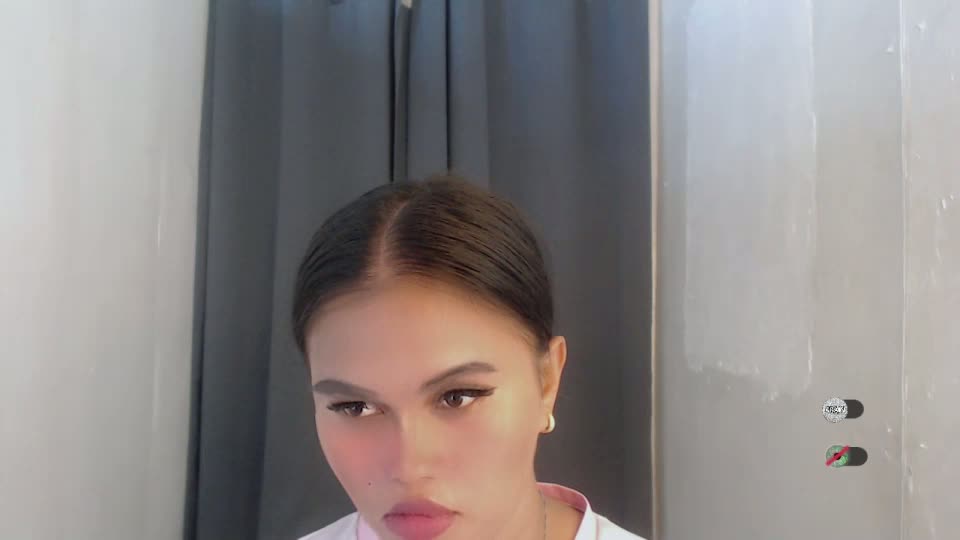 anaruru_ Webcam Chat August 26, 2026