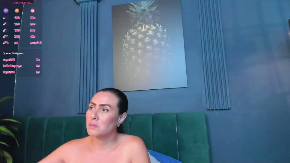 scarlet_edwars Webcam Chat August 26, 2026