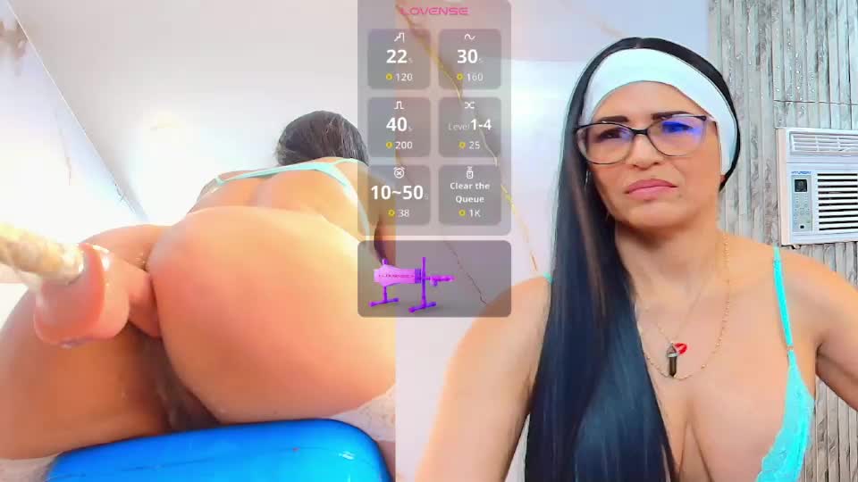 isis_car0lina Webcam Chat August 27, 2026