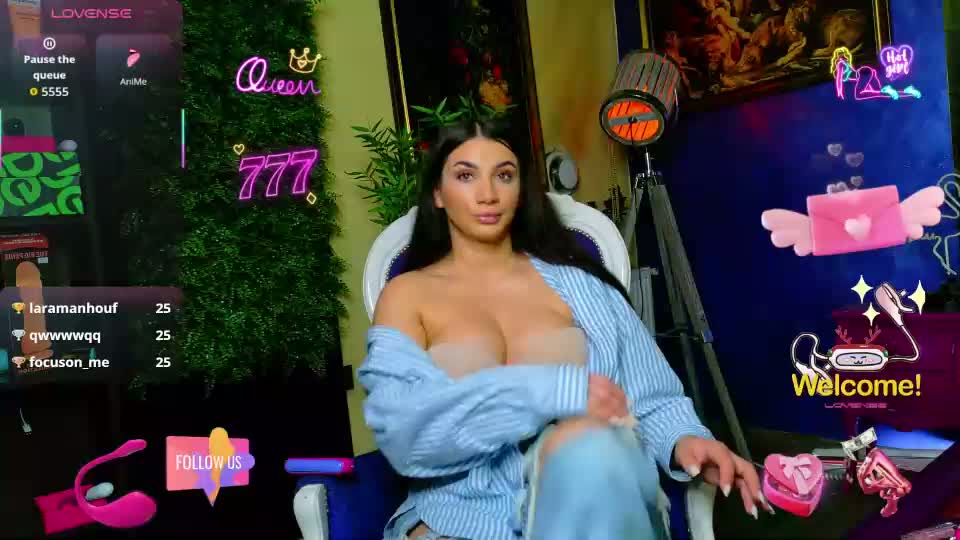nicollepalmer Webcam Chat August 27, 2026