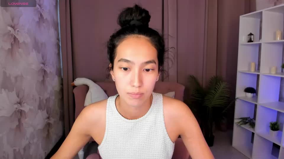 yummy_lamii Webcam Chat August 27, 2026