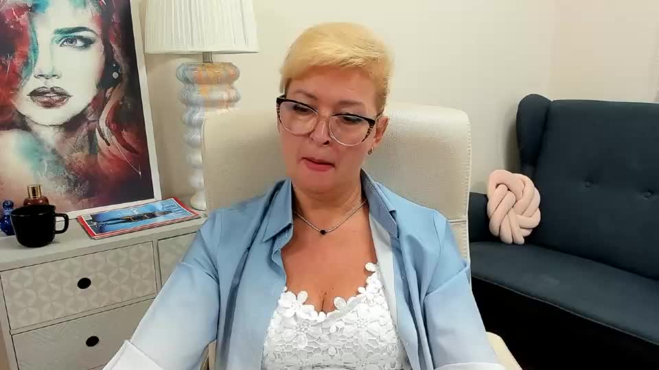 luna_xfantasy Webcam Chat August 27, 2026