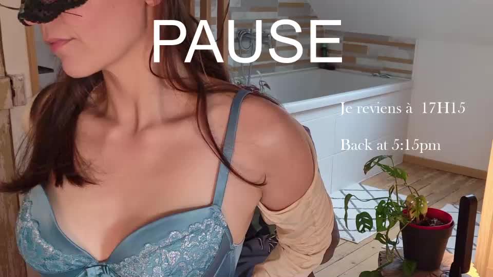 elisa_fr Webcam Chat August 27, 2026