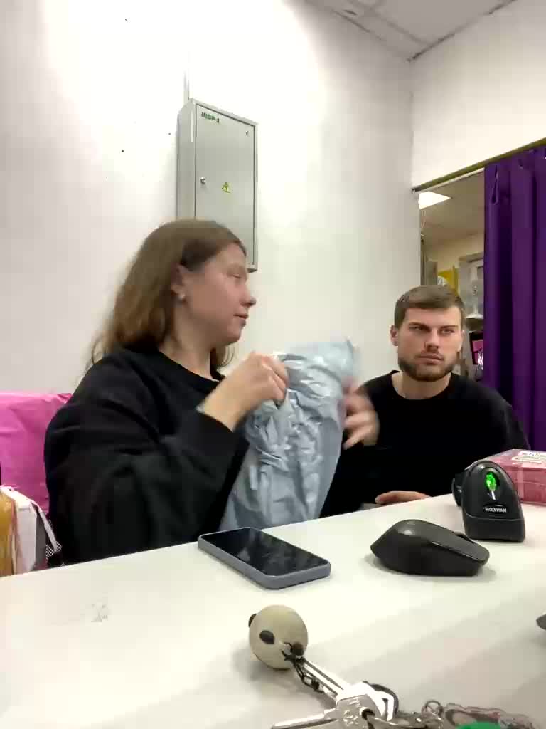 -SweetCouple-1 Webcam Chat August 27, 2026
