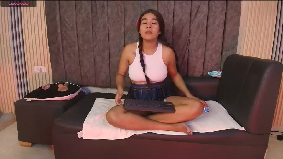sasha_and_lia Webcam Chat August 27, 2026