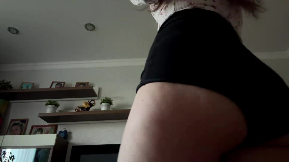 eleanorefrens Webcam Chat August 27, 2026