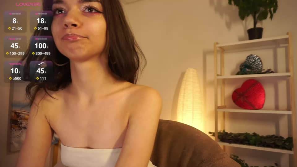 mimi_petitte Webcam Chat August 27, 2026