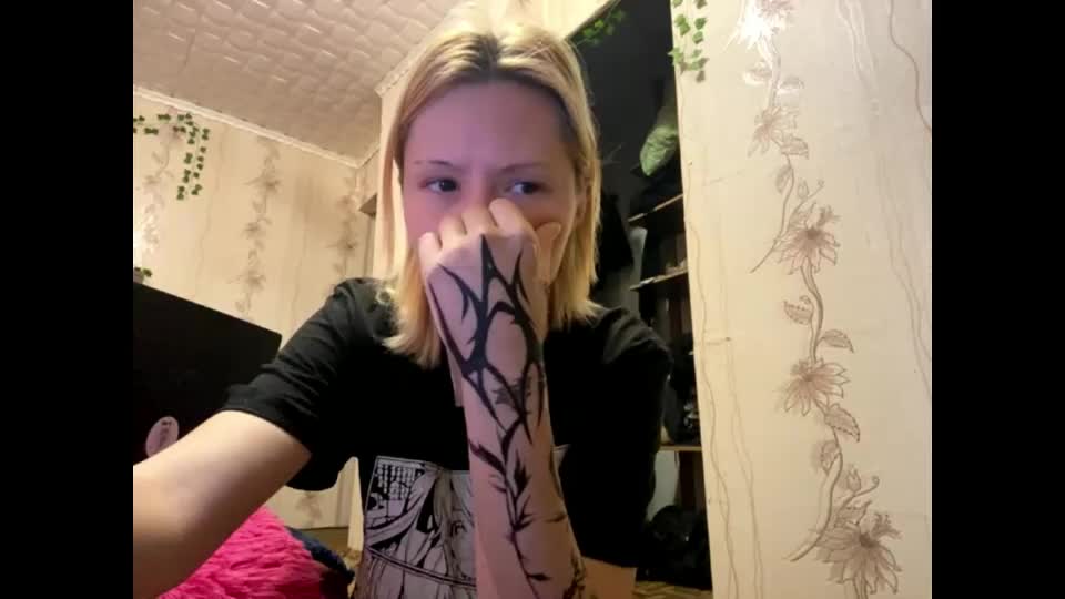 richellearmentrout Webcam Chat August 27, 2026