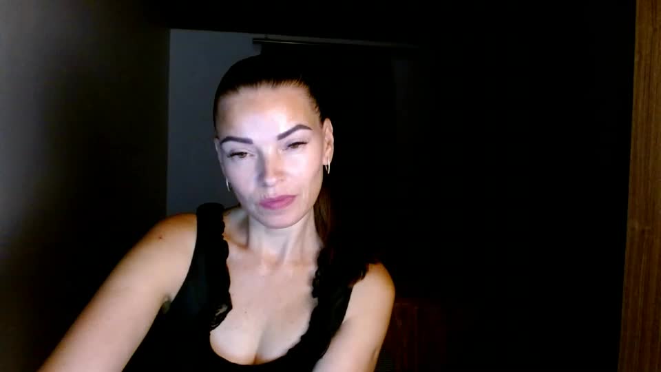 ivorymuse Webcam Chat August 27, 2026