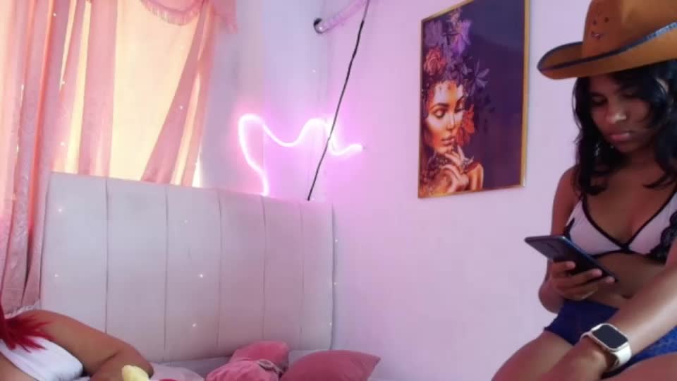 lola_lustrum Webcam Chat August 27, 2026