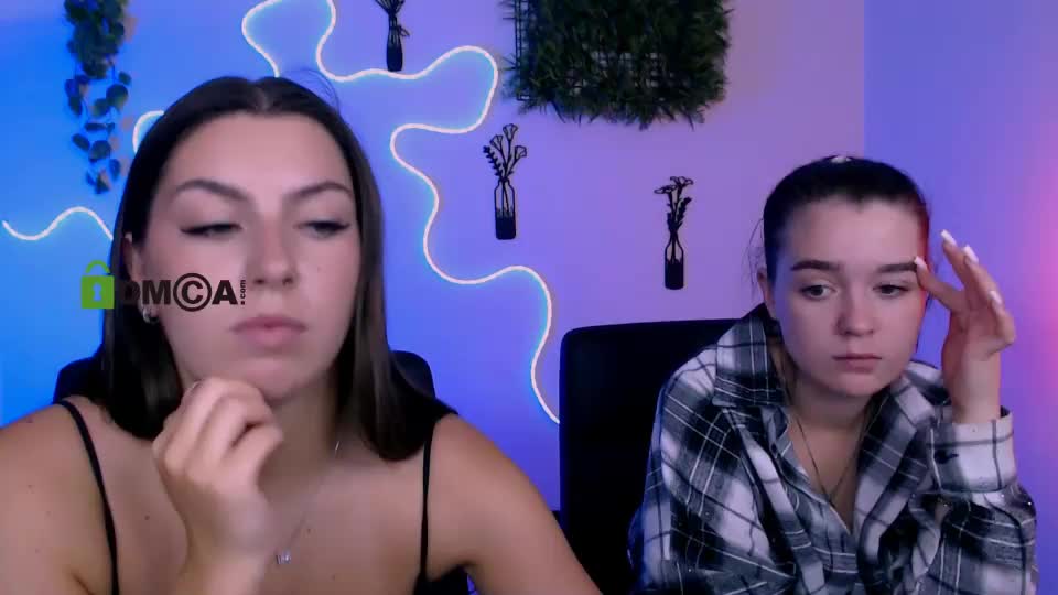 aria_glow Webcam Chat August 27, 2026