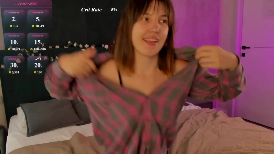 emilia_cross Webcam Chat August 27, 2026