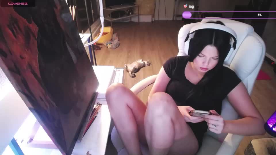 tinykylie Webcam Chat August 27, 2026