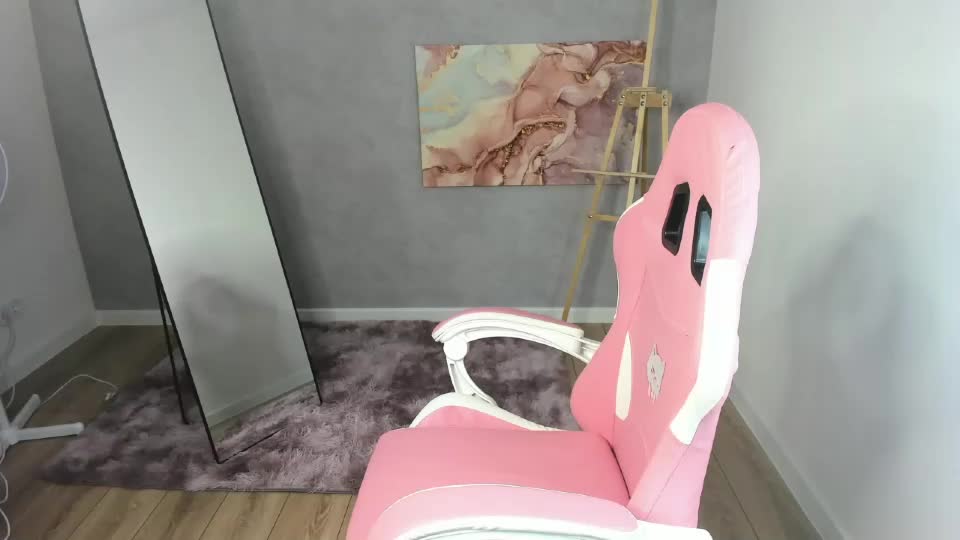 wagsyangel Webcam Chat August 27, 2026