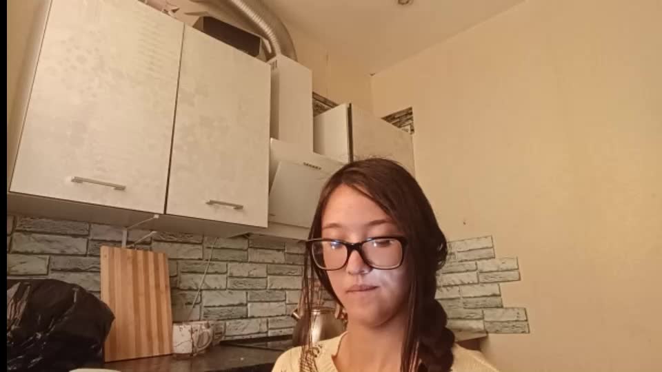 elouisevallian Webcam Chat August 27, 2026