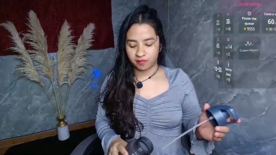 thepeach_ Webcam Chat August 27, 2026