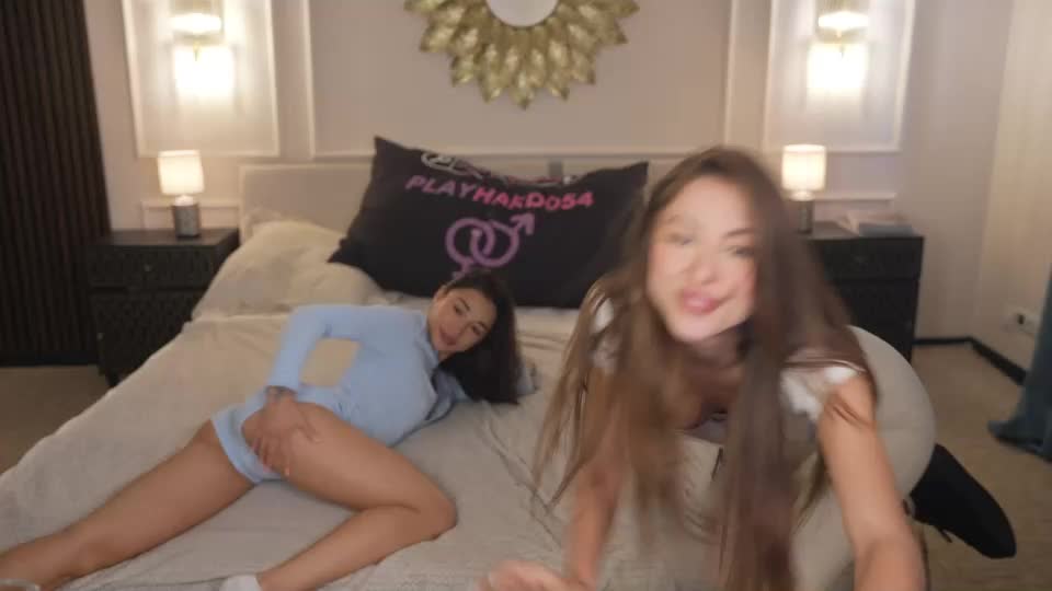 bright_diamonds_054 Webcam Chat August 27, 2026