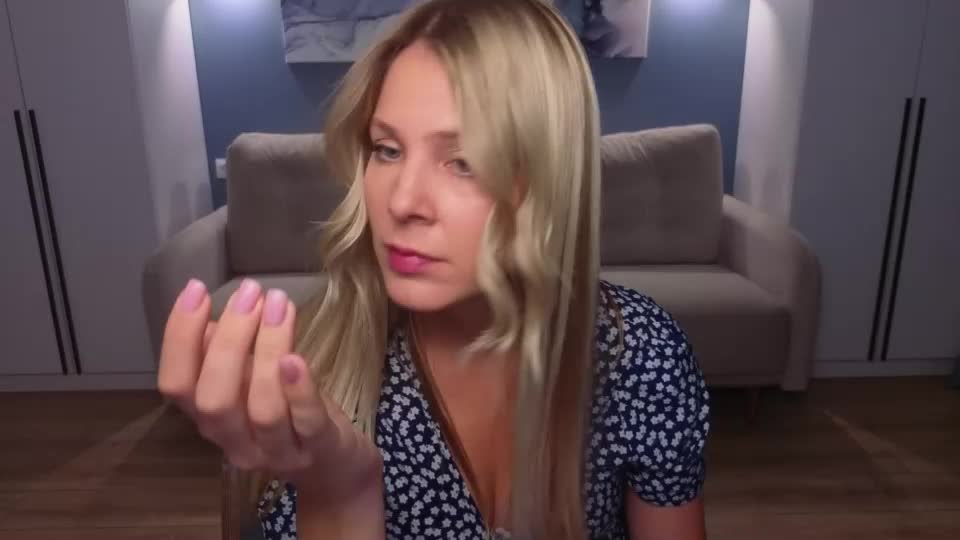 melaniebennett Webcam Chat August 27, 2026