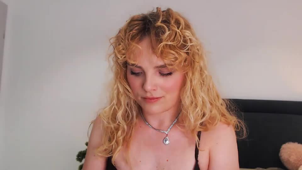 annaevv Webcam Chat August 27, 2026